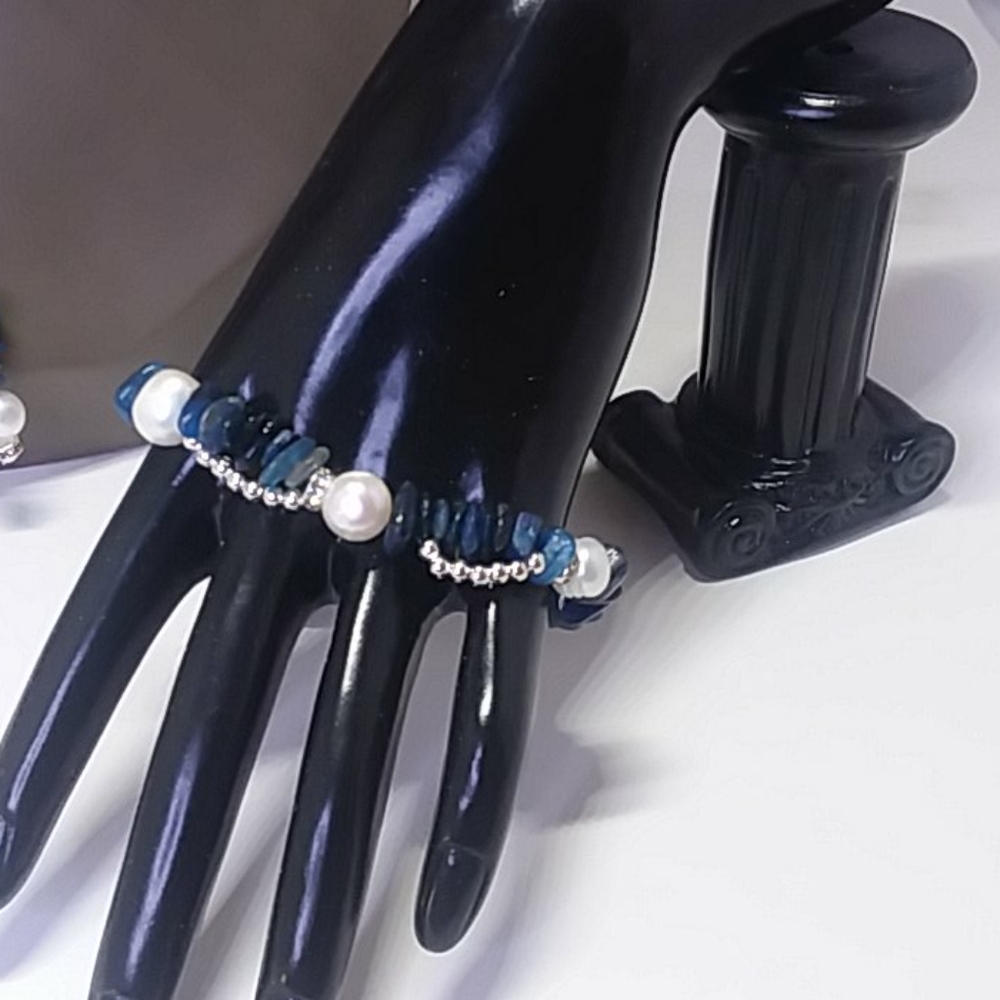 Kyanite and Shell Pearl set